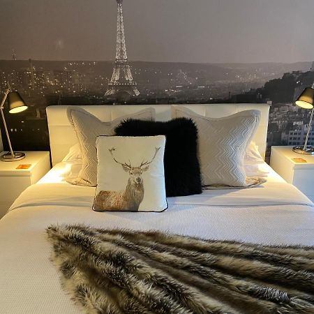 Paris Lorne Apartment ภายนอก รูปภาพ